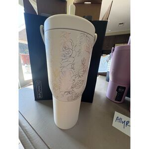 Brumate - 35oz Resa in Enchanted Rose Brand New